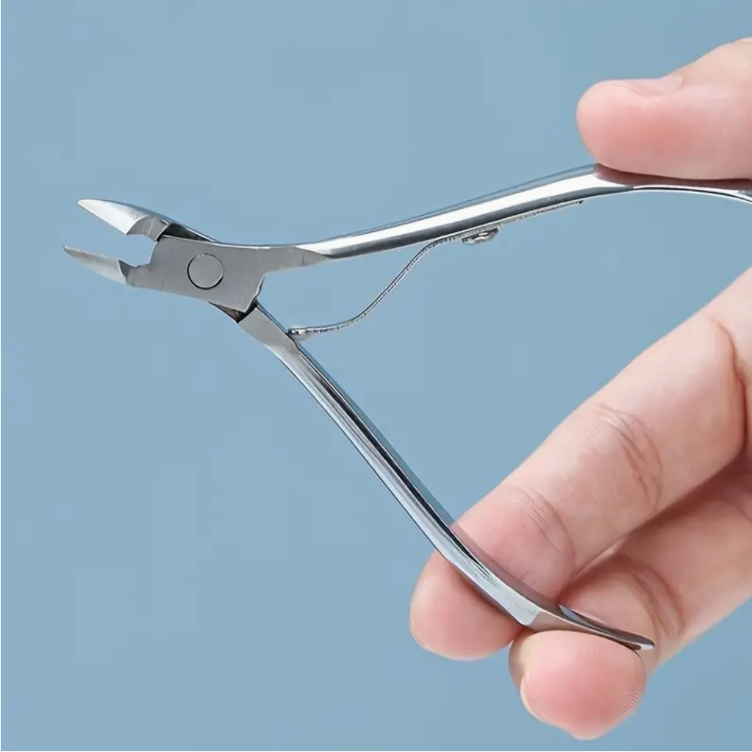 cuticle nipper - by kassanovva
